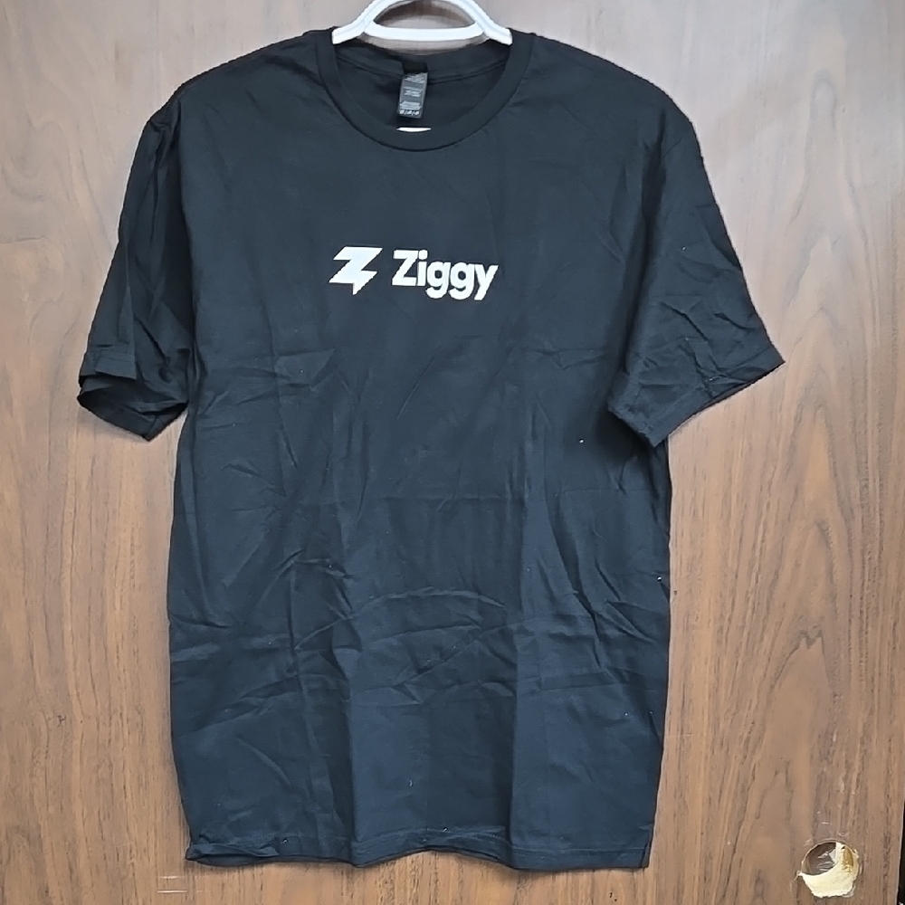 Gildan Size M Black Ziggy Crew Neck T-Shirt